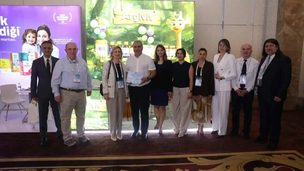 Hekim İlaç Ulusal Çocuk Enfeksiyon ve Bağışıklama Kongresi'nde