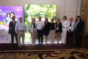 Hekim İlaç Ulusal Çocuk Enfeksiyon ve Bağışıklama Kongresi'nde