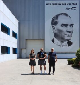 Milli Sporcumuzdan Hekim İlaç Tuzla Fabrikamıza Anlamlı Ziyaret